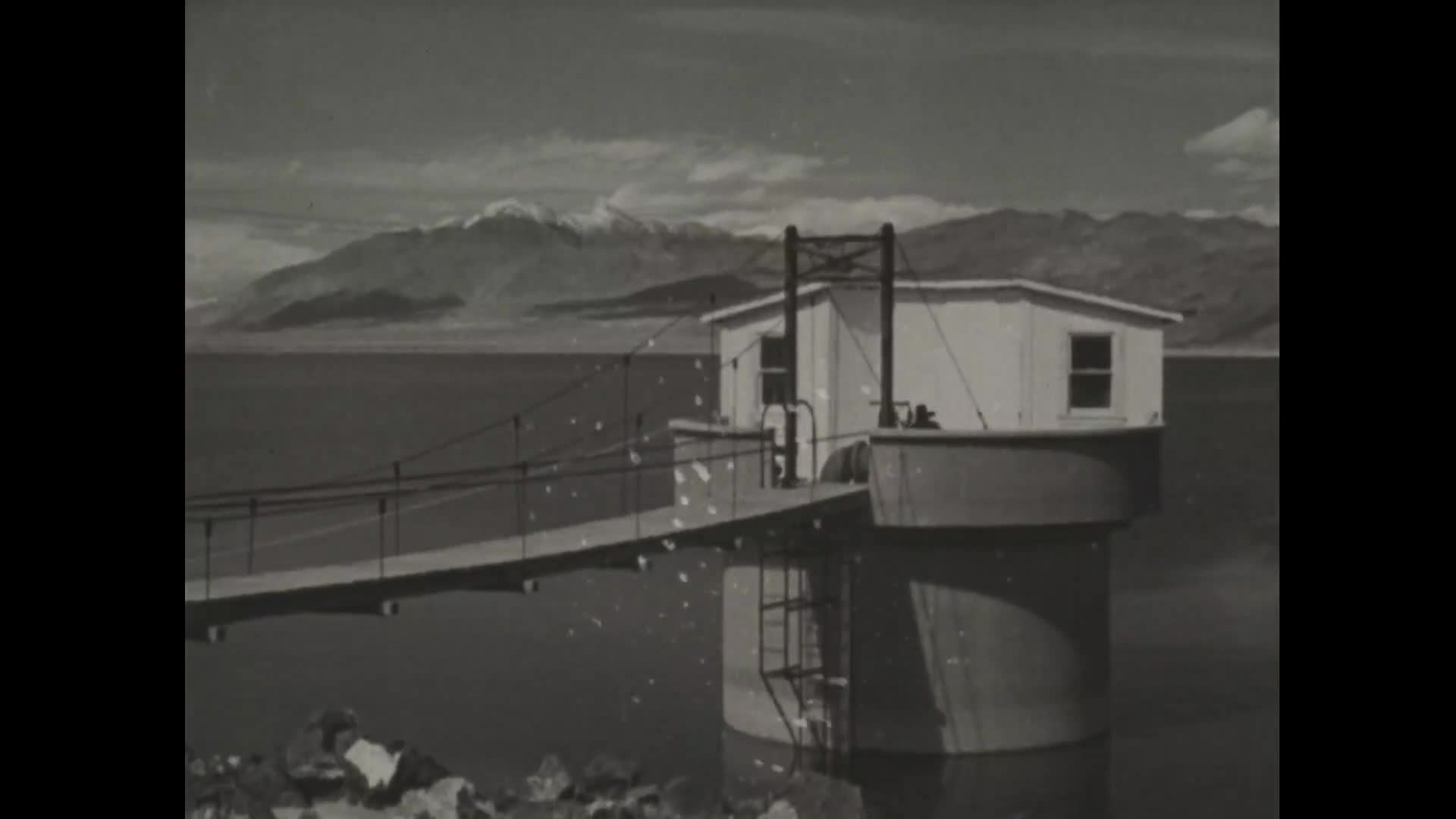 Classic Movies - Library of Congress - Under Western Stars - Roy Rogers